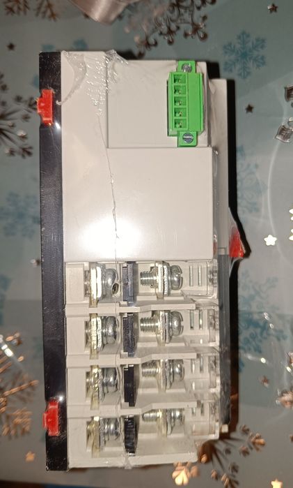 ATS podwójny przełącznik AC 

Podwójny automatyczny przełącznik transf