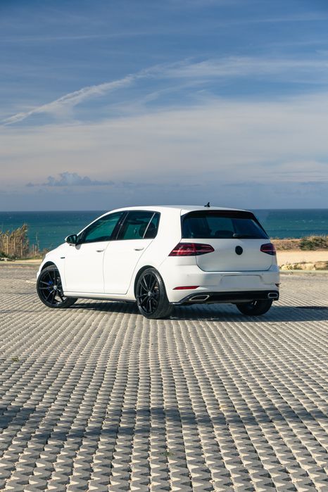 Golf 7.5  2018 1.4 com pack exterior R line