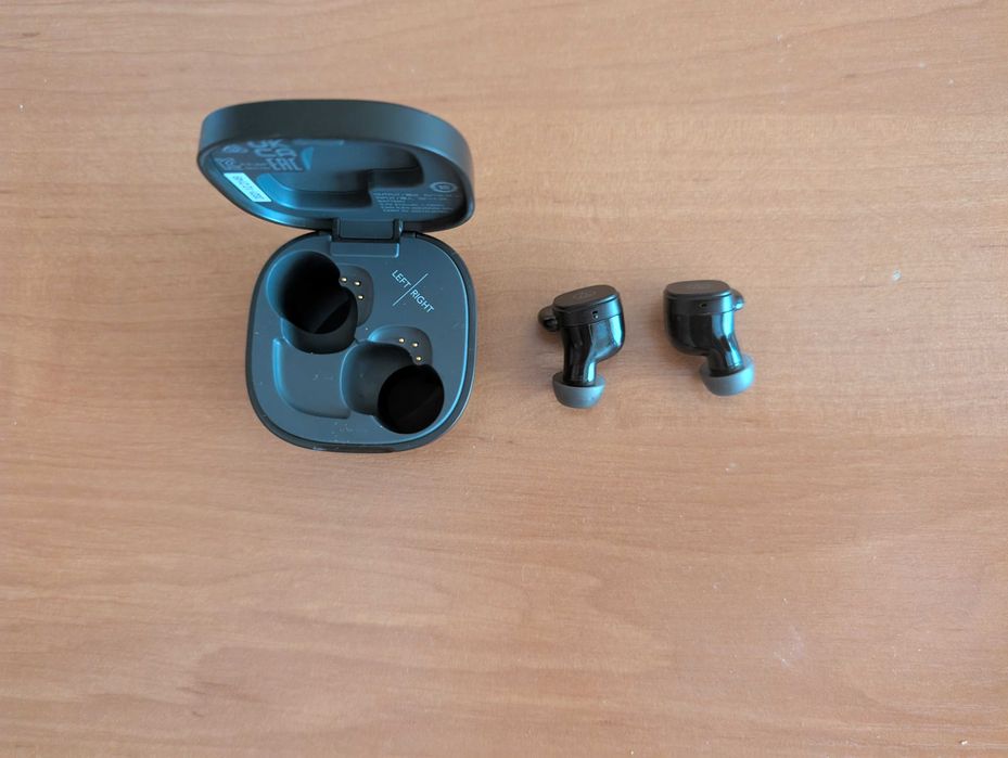Продам навушники Audio-Technica ATH-SQ1TW Black
