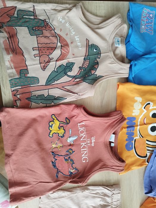 9 Zestawów koszulki i spodenki