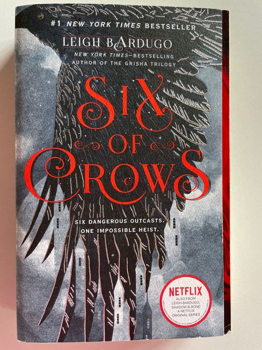 Livro em inglês Six of Crows