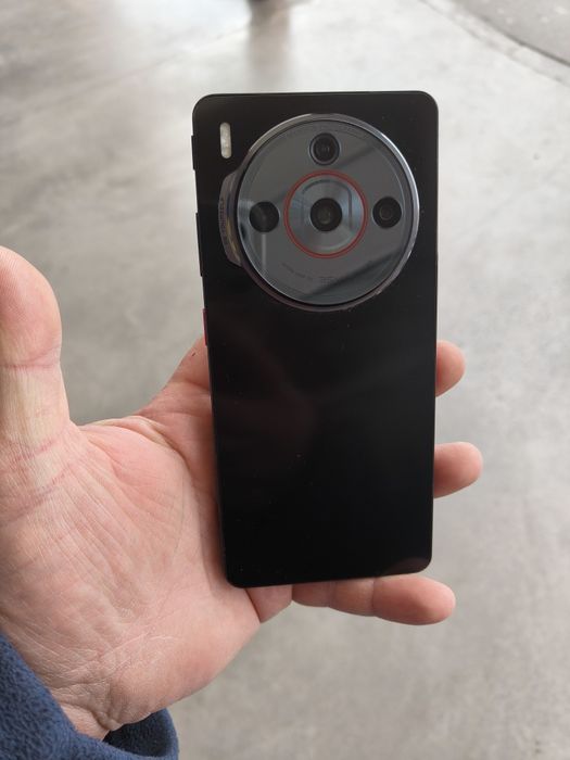 Nubia z60s pro 12/256 CN Snapdragon 8Gen2