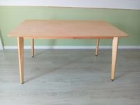 Mesa de jantar/escritório em madeira - Como nova