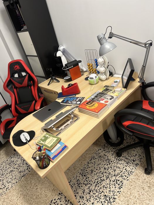 Vendo secretaria bastante espaçosa