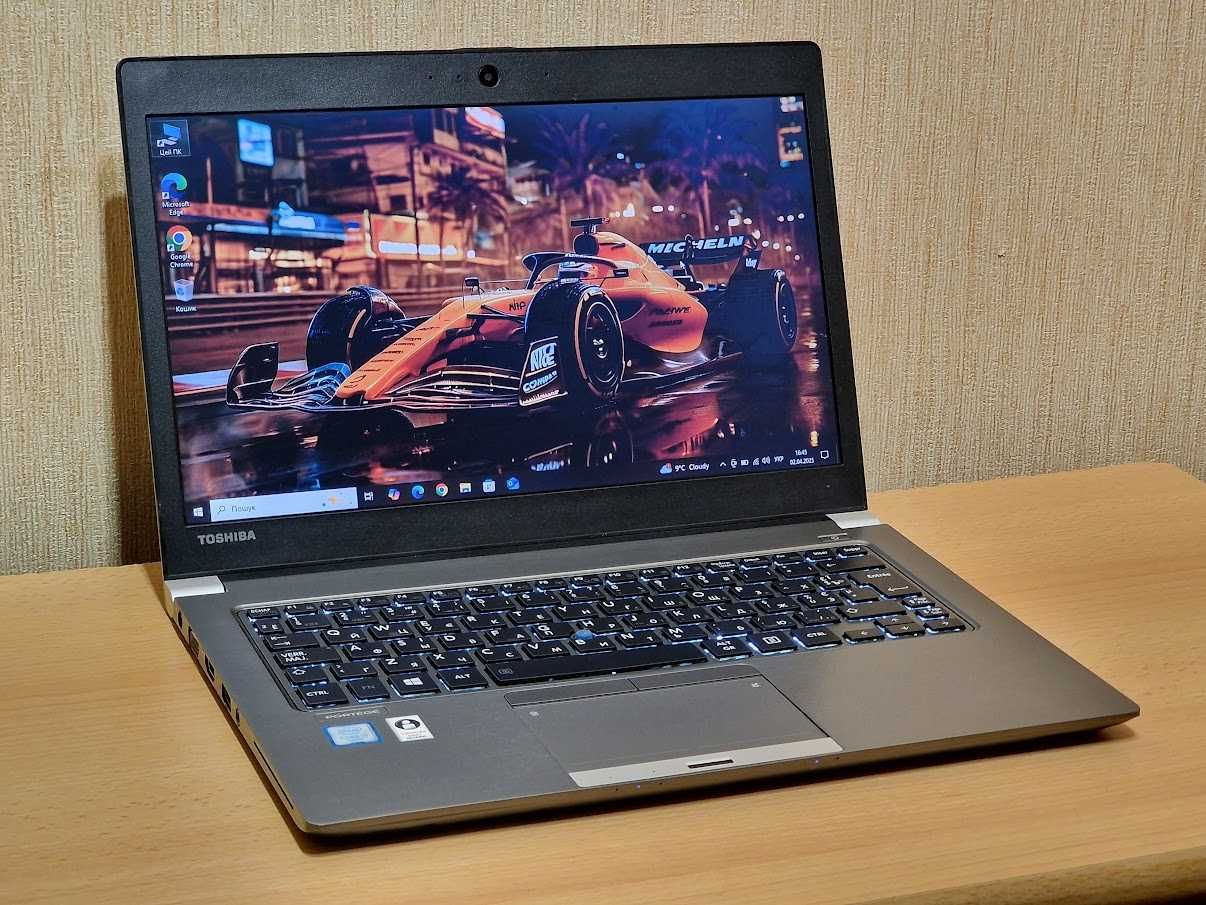 Ноутбук Toshiba Intel Core i5-6200U RAM 8Gb SSD 128Gb Батарея 12 годин