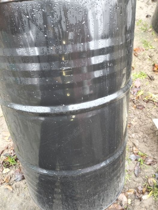 Продам бочки 200л