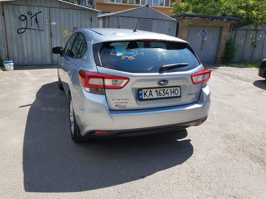Продам subaru impreza.