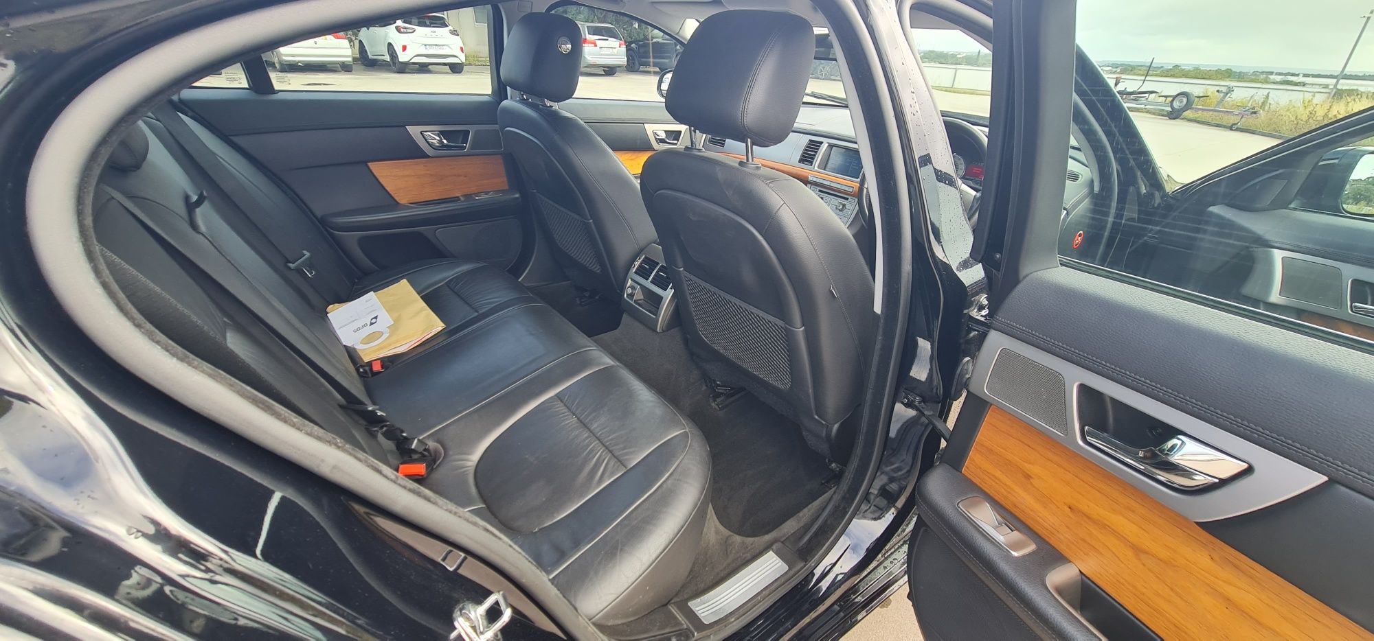 Jaguar XF 3.0 para peças