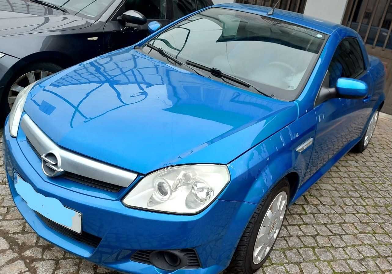 Opel Tigra Twintop 2004