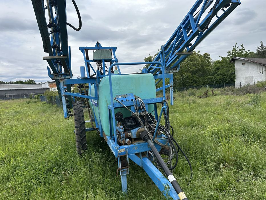 Opryskiwacz berthoud 24m