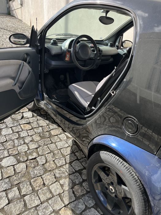 Smart fortwo com motor avariado