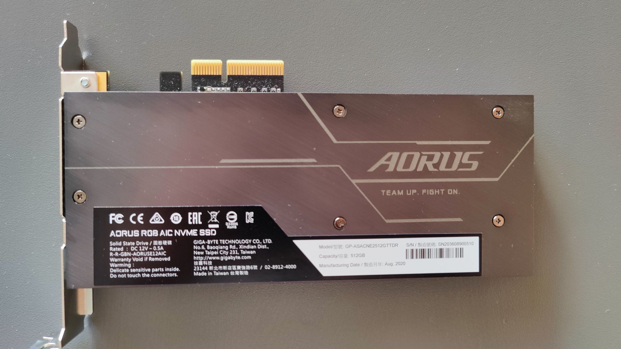AORUS RGB aic NVMe ssd 512GB