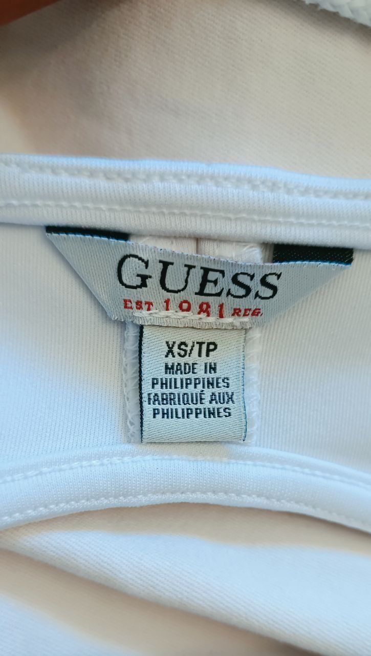 Красивое стильное платье Guess с красивым вырезом на спине размер XS