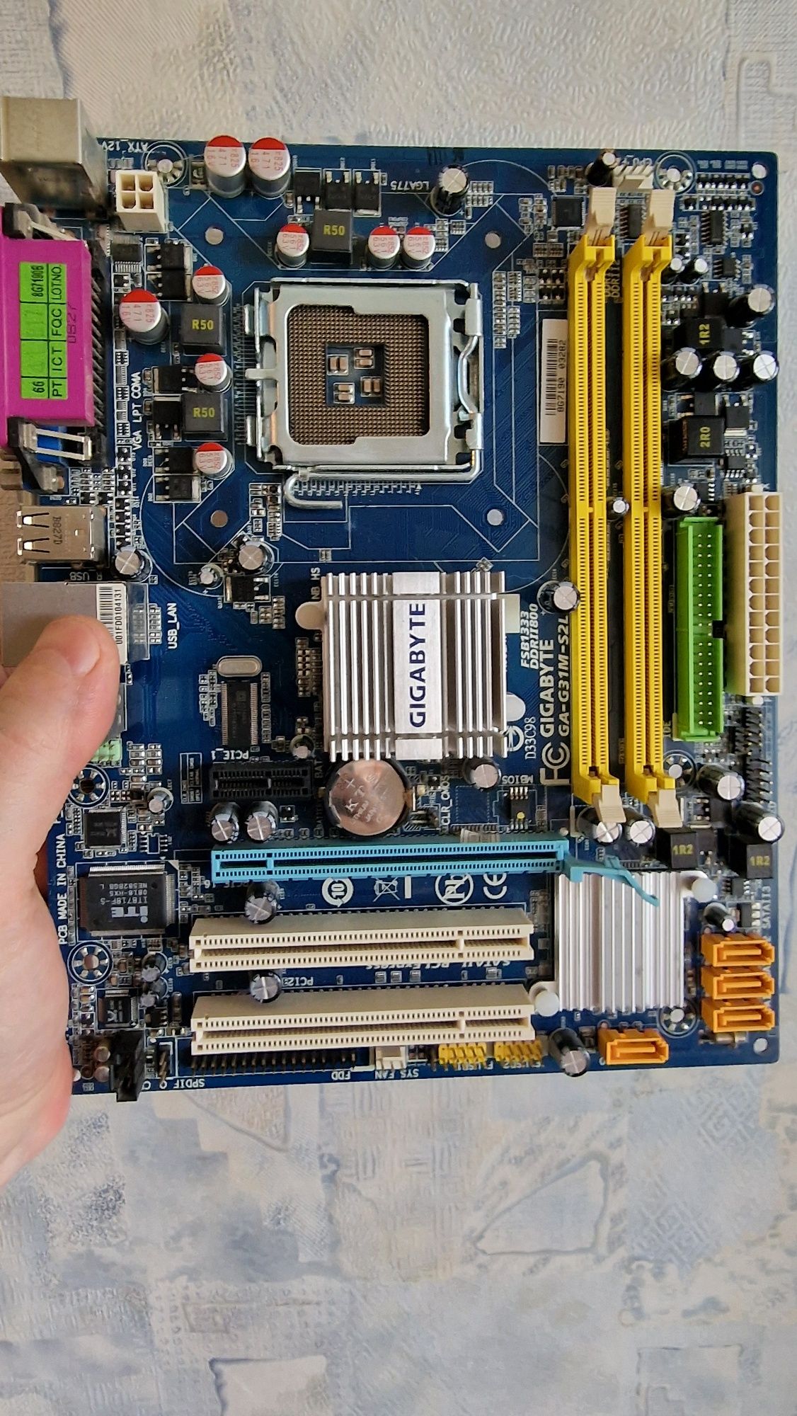 Материнская плата intel 775 DDR3 DDR2