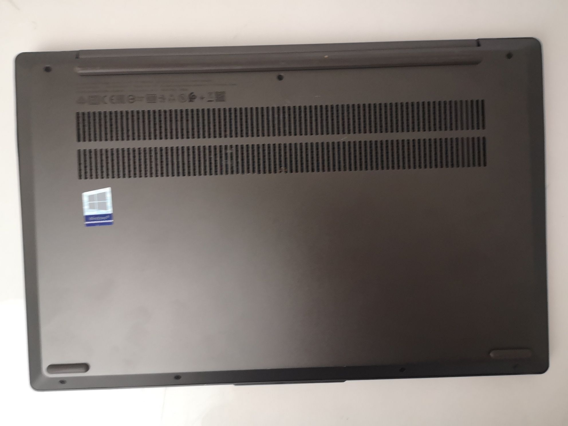 Pc Portátil LENOVO Ideapad 5 - 16GB-1TB. I4ITL05 Pro