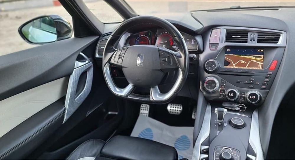 Citroen DS5 2.0 HDI SPORT CHIC 107.000km