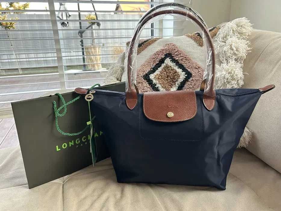 Torbę Longchamp w kolorze czarnym L