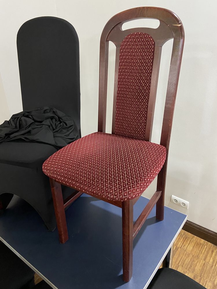 krzesła z sali bankietowej, drewniane .