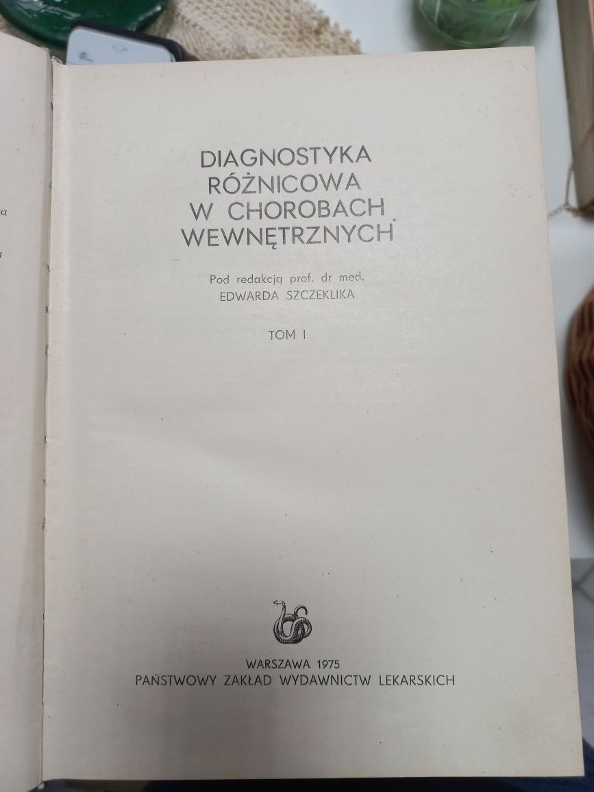 2 tomy Diagnostyka różnicowa w chorobach wewnętrznych, Szczeklik 1975r