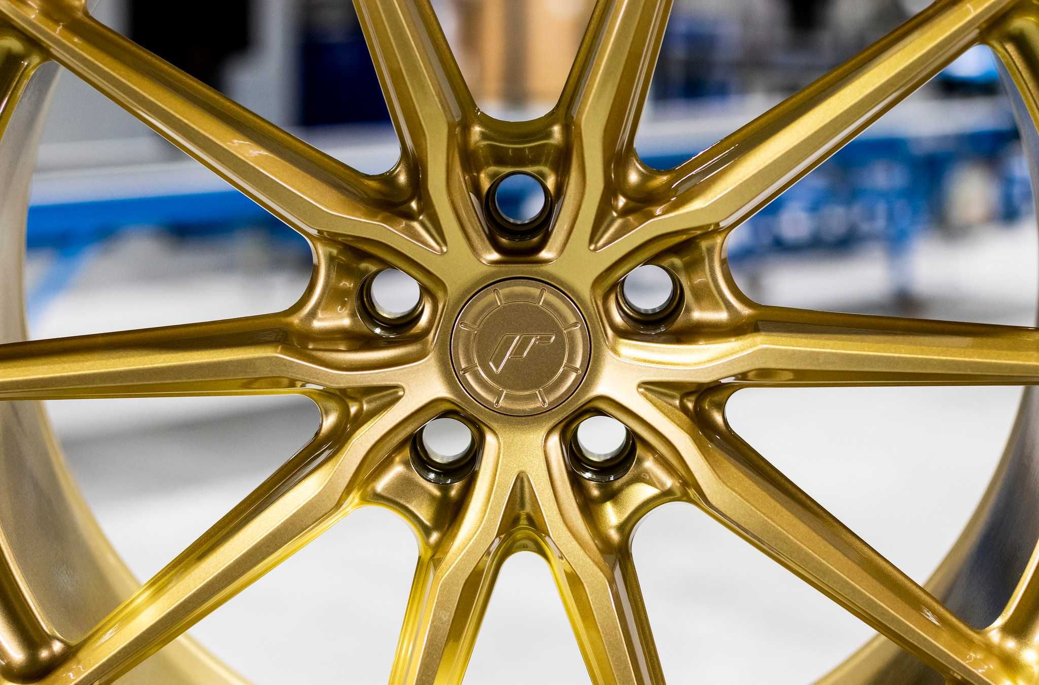 Felgi JR37 19" 8,5J 19x8,5" 5x114,3 Subaru Impreza WRX / STI Gold