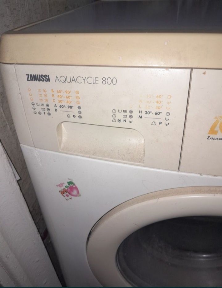 Продам  стиральную машинку ZANUSSI