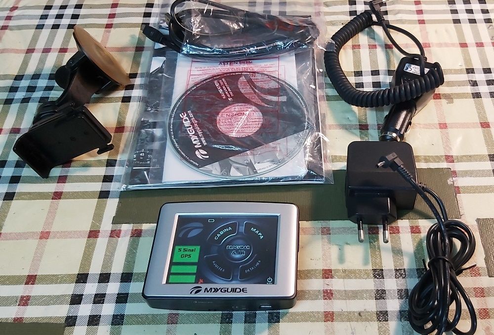 Gadgets Diversos: Porta Chaves e Diários Electronicos, PDA, GPS.