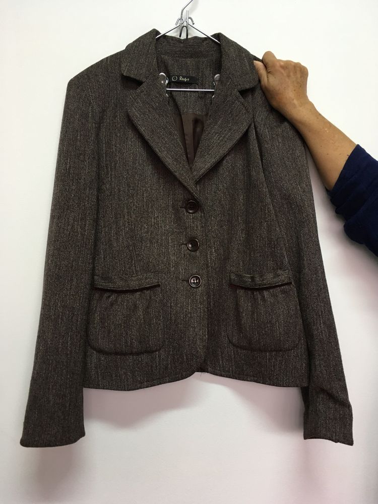 Roupa como nova tamanho L a 5€ cada