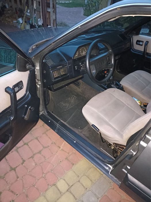 Ауді 100 1987 бензин