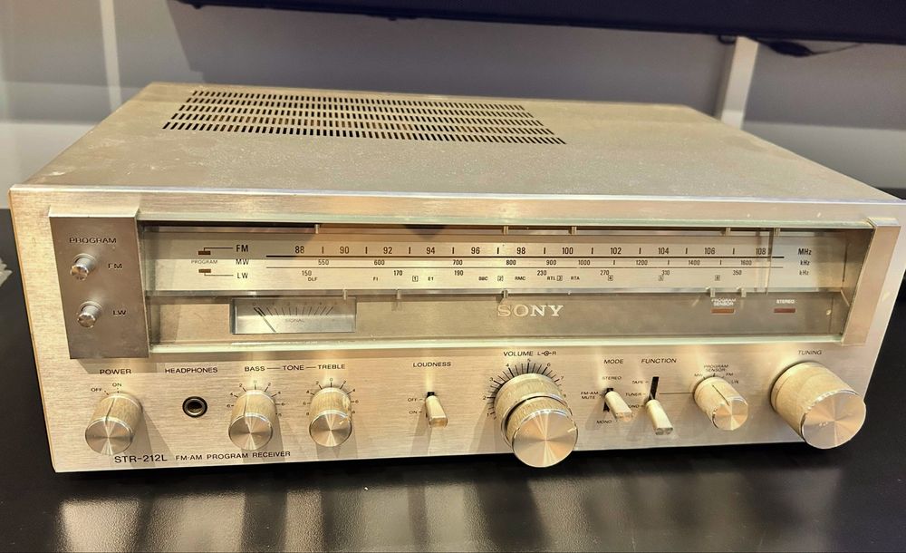 Amplituner SONY STR 212L