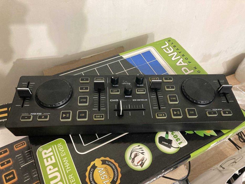 Dj контроллер Behringer CMD MICRO