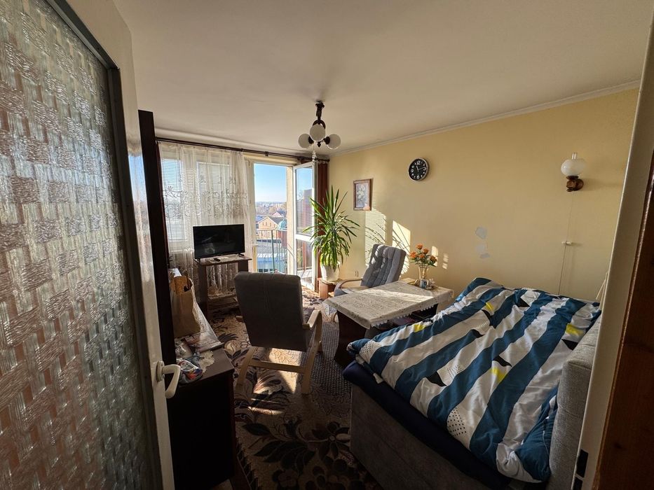 Mieszkanie 2 pokojowe w bloku - do remontu