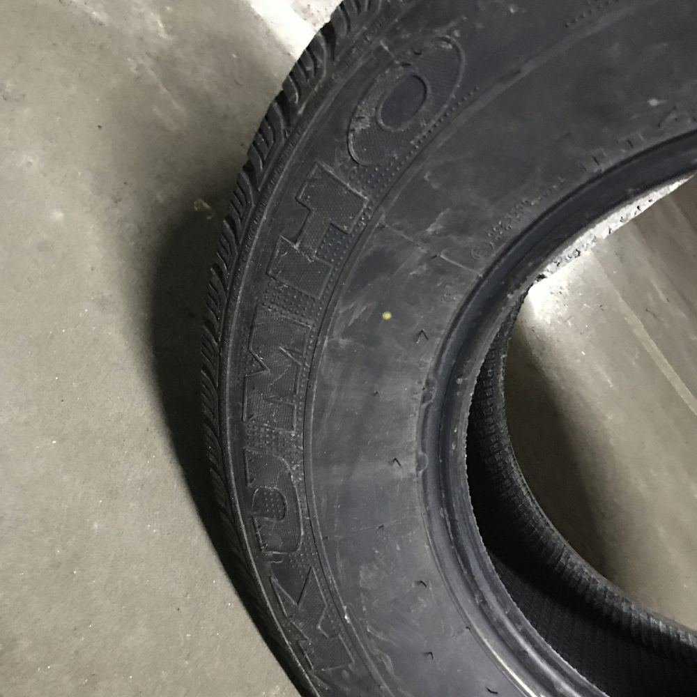 Зимова гума Kumho Powergrip 235/75/15 1 шт