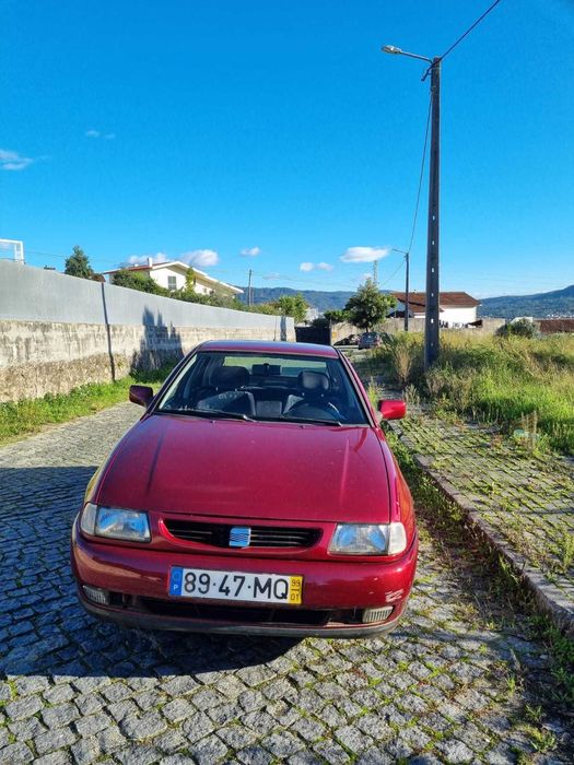 Vendo SEAT Ibiza 6k 1.0 a gasolina (Ver descrição)