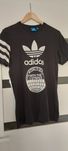 T-shirt adidas czarny