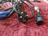 Kabel zasilający do komputera, kabel VGA do monitora i internetowy
