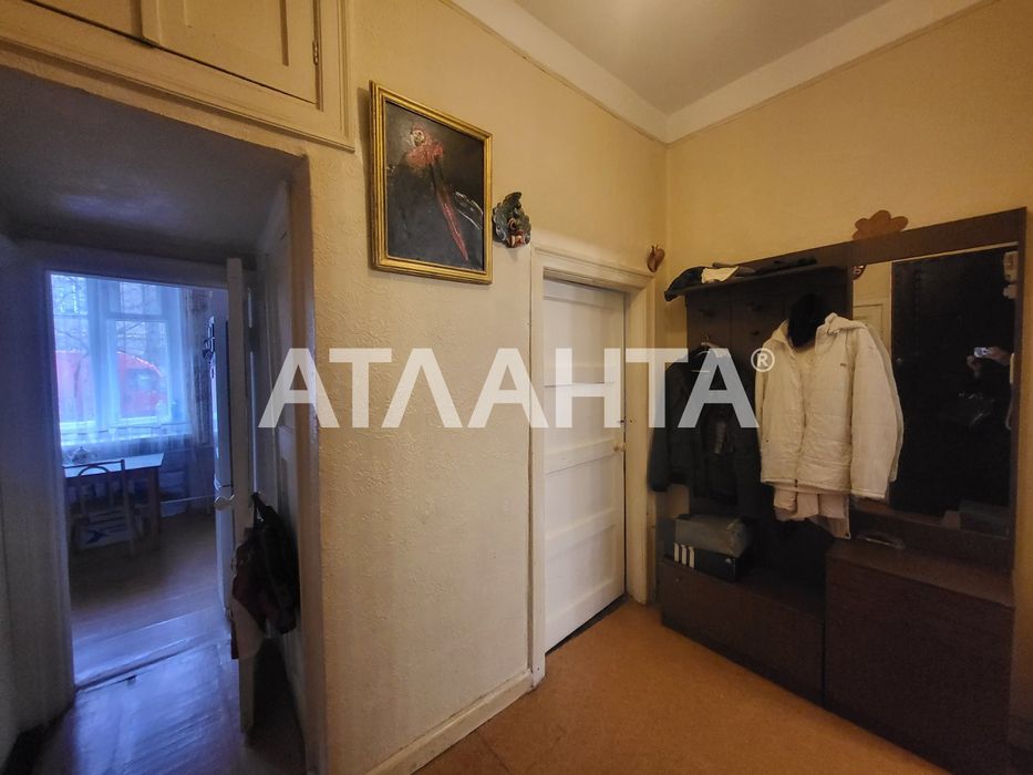 2-комнатная квартира на пр. Шевченко - сталинка