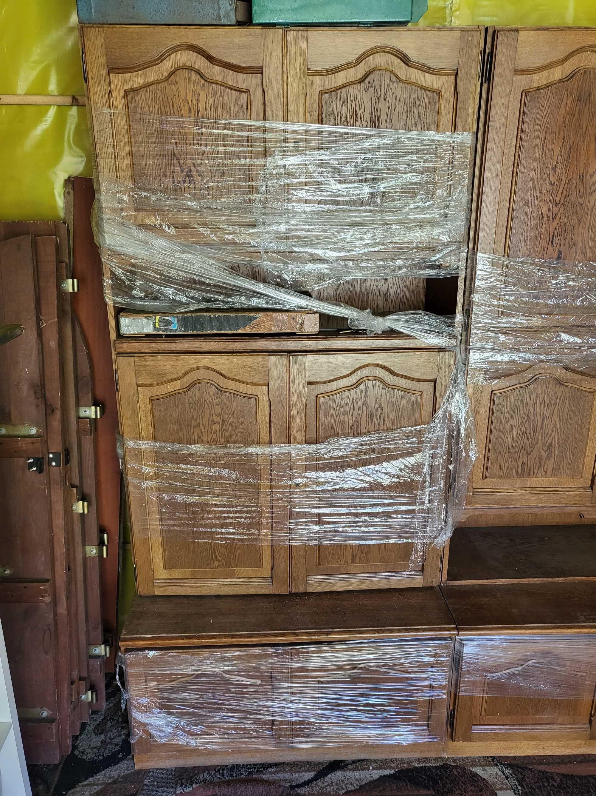 Komplet mebli do domu.