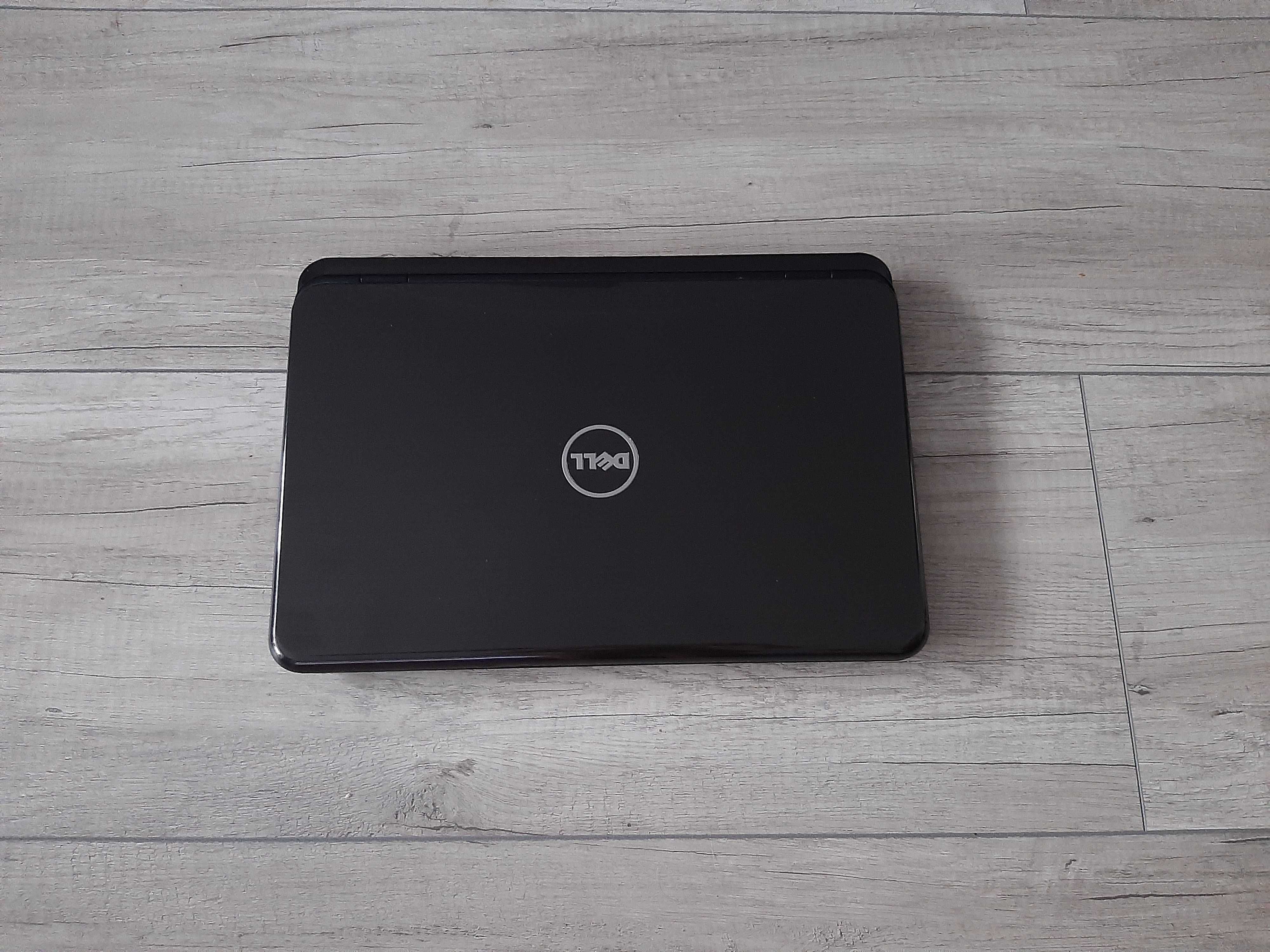 Laptop Dell Inspiron Q15R