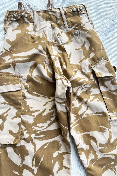 Bojówki spodnie moro UK wojskowe piaskowe Tropical Desert pas 68 cm