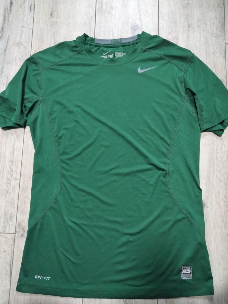 Мужская компрессионная футболка  Nike