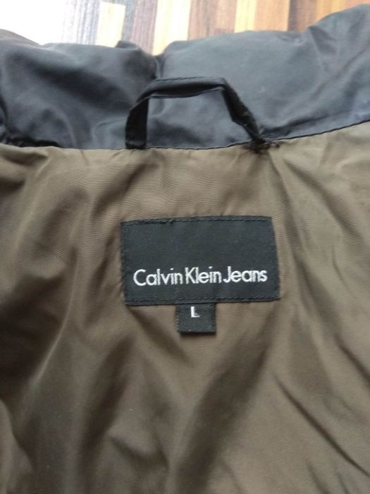 Kurtka damska zimowa na zimę puchowa czarna pikowana Calvin Klein L 44