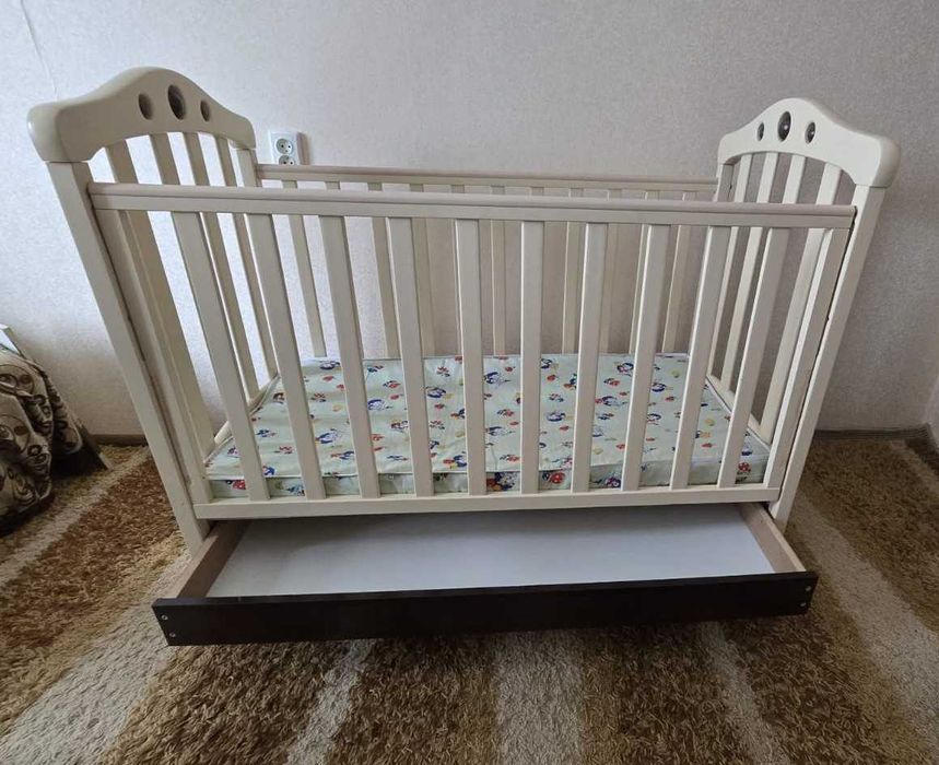 Дитяче ліжечко "Соня"