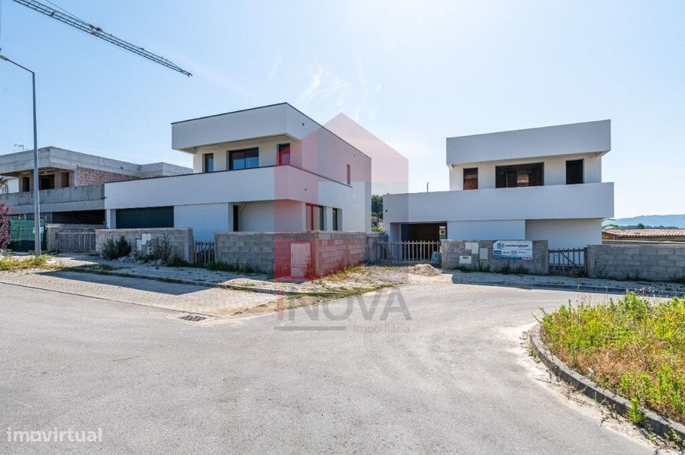 Moradia Individual V3 em Vila Verde