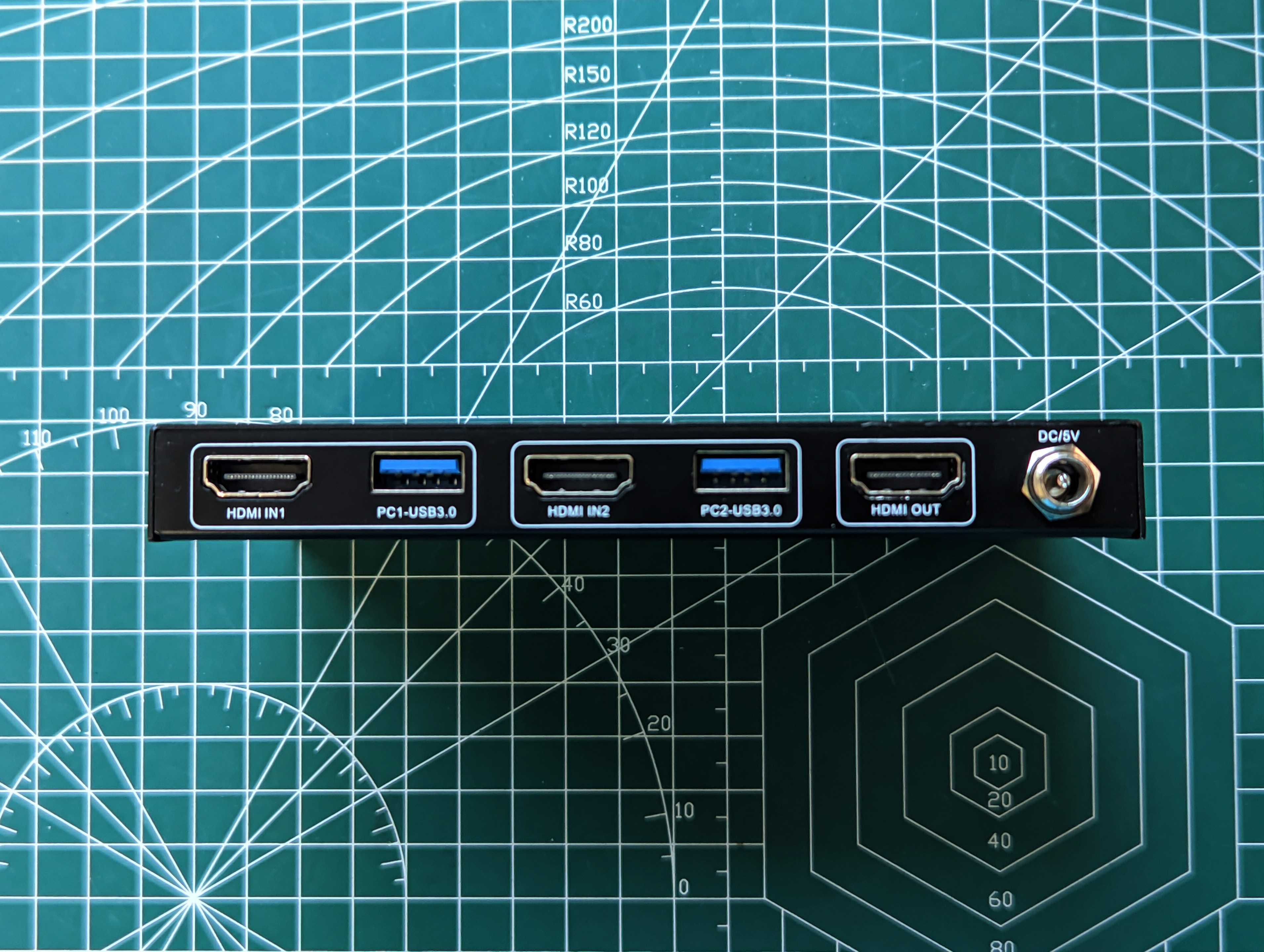 KVM переключатель EZCOO 2-Port HDMI2.0 KVM Switch 4K/60Hz КВМ свич