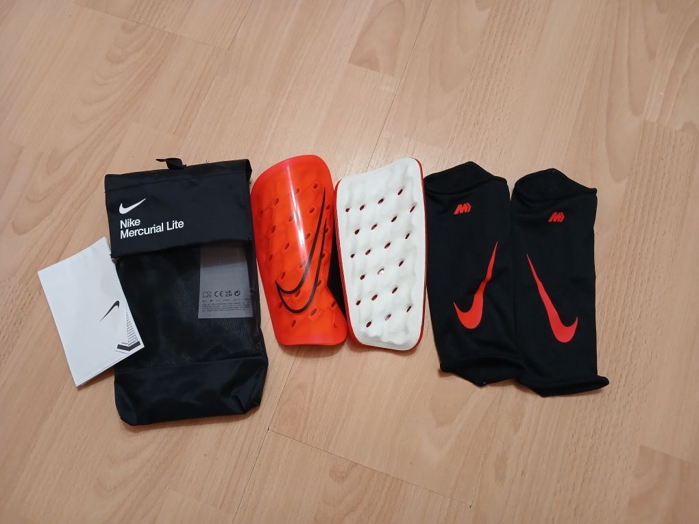 Футбольні щитки Nike Mercurial Lite  оригінал