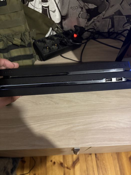 Playstation 4 Pro 1TB