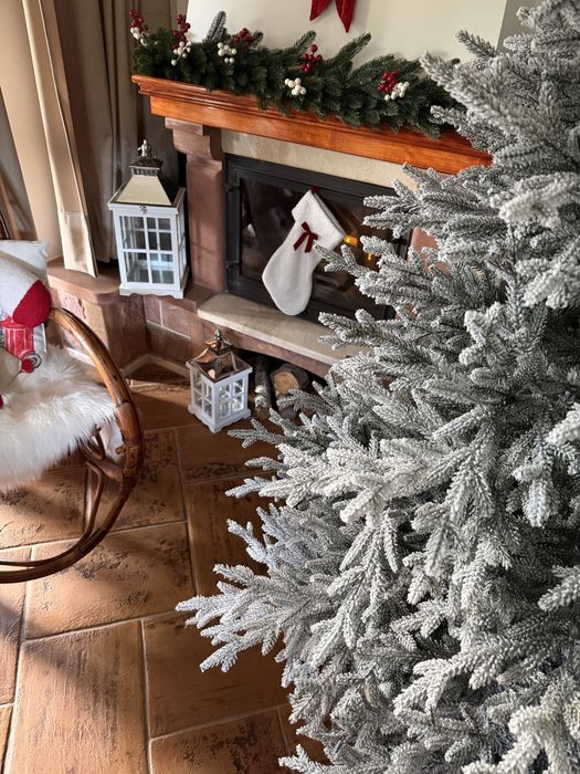 Świerk Lapland 100% PE choinka sztuczna ośnieżona jak żywa