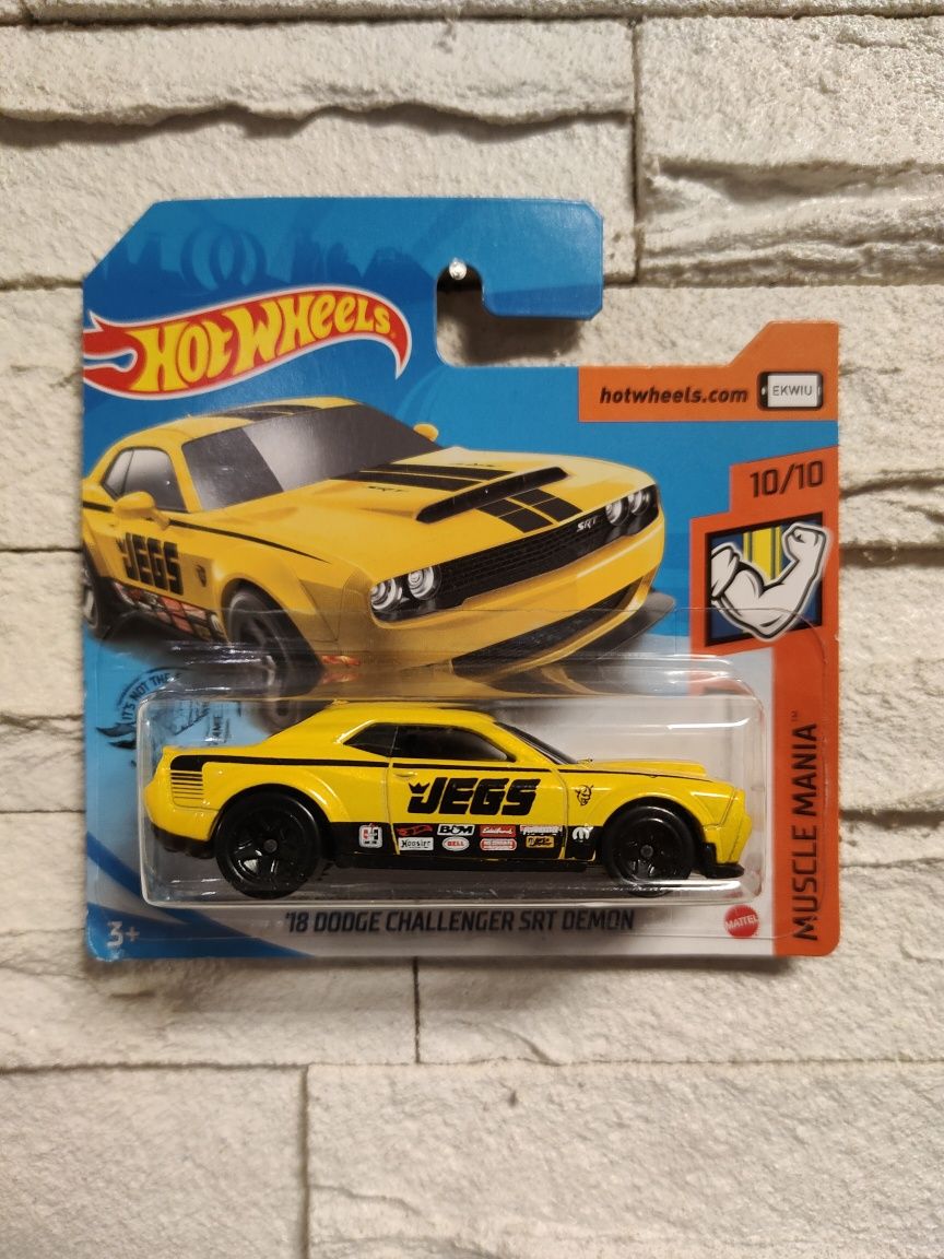 '18 DODGE Challenger SRT Demon yellow Muscle Car USA Hot Wheels 2020