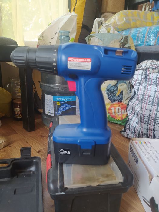 шуруповерт для дому