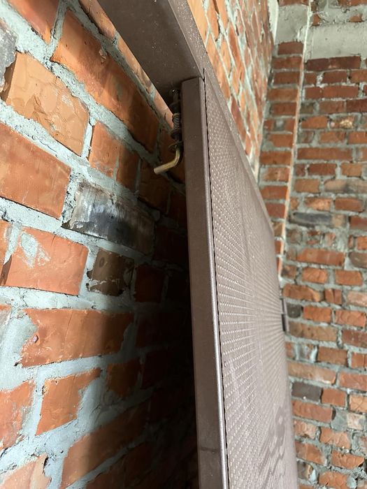 Ворота гаражні...